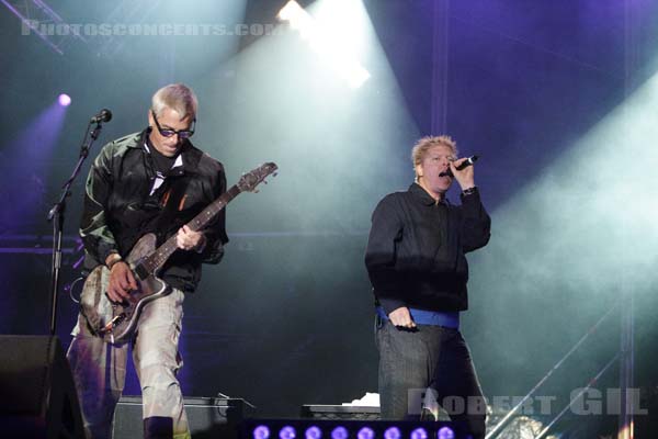 THE OFFSPRING - 2005-09-10 - LA COURNEUVE - Parc Departemental - Grande Scene - 